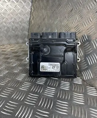 Nissan Qashqai Engine control unit/module 0281035669 237101118S 2371011185