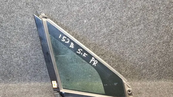 Hyundai Santa Fe Front door vent window glass four-door 82580S1000