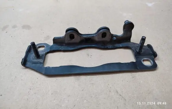 Mercedes-Benz E W212 Hood Support Bracket (s) 
