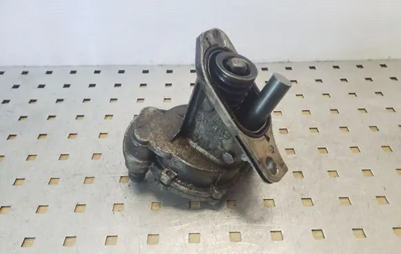 Volkswagen II LT Vacuum pump