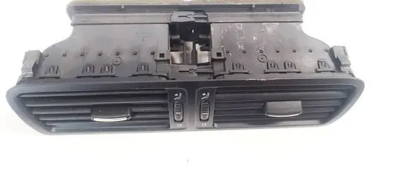 Volkswagen PASSAT B6 Dash center air vent grill 3C2819728 3C2819728D