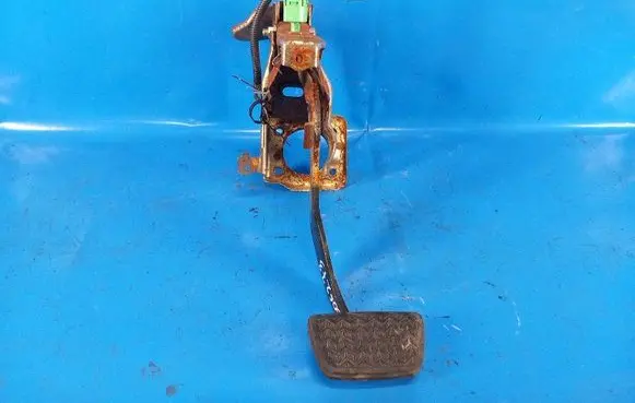 Toyota Camry Brake pedal 4710106170
