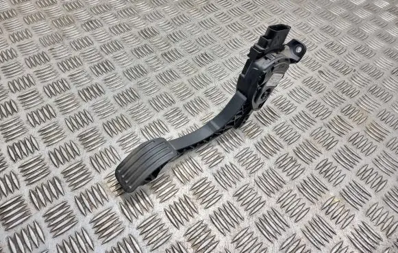 Ford Mondeo MK IV Accelerator throttle pedal 6G929F836RC 6PV00922014 C95YE04