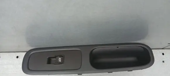 Volvo C70 Front door window switch trim 9466589 D1B1A
