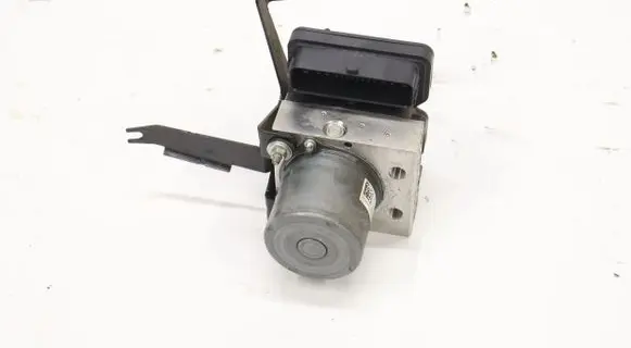 Mercedes-Benz B W247 Master brake cylinder A1779007805
