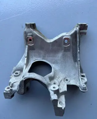 Audi A5 Engine mounting bracket 8W0399295E