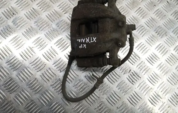 Honda CR-V Front brake caliper