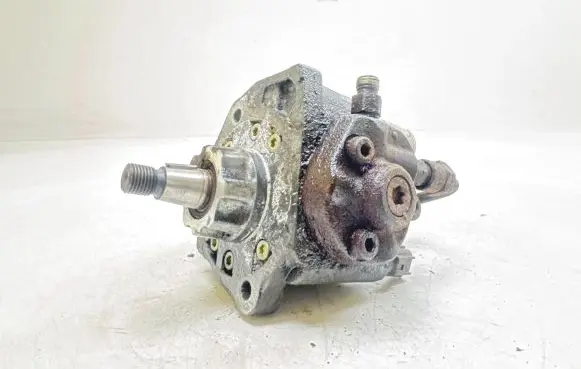 Toyota Avensis T250 Fuel injection high pressure pump 221000G010 HU2940000060