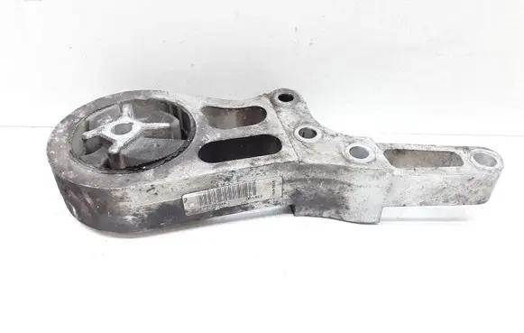 Volvo V50 Engine mount bracket P31325048