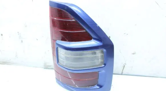 Mitsubishi Pajero Rear/tail lights R1726R