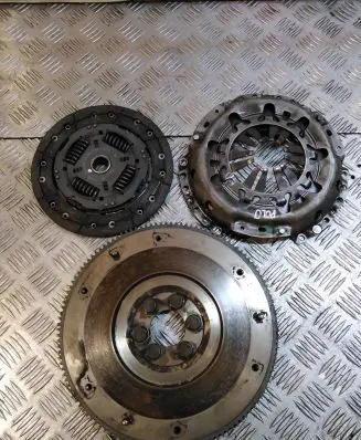 Volkswagen Polo Clutch set kit R0301052710 320033910