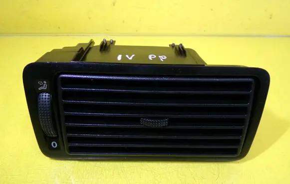 Volkswagen Golf IV Dashboard side air vent grill/cover trim ZSB1J1819704C