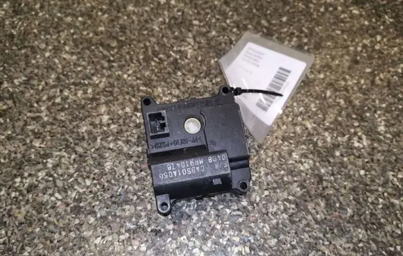 Mitsubishi Space Star Air flap motor/actuator CAB501A050
