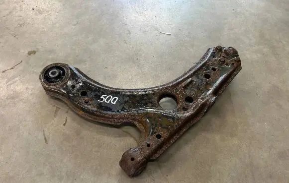 Volkswagen Golf IV Front control arm