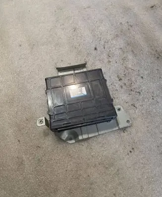 Mitsubishi Pajero Engine control unit/module E6T01881H MK387485