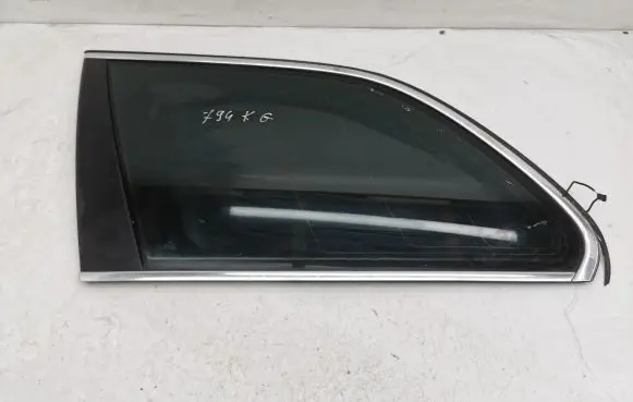 BMW 5 E39 Rear side window