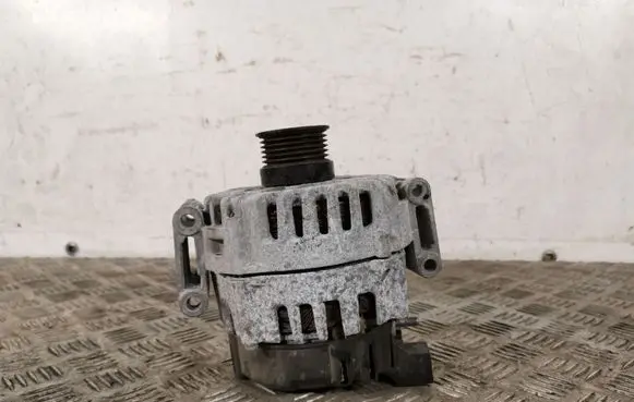 Infiniti Q50 Generator/alternator A6519062500
