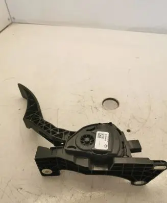 Jeep Grand Cherokee Accelerator throttle pedal 52124785AE