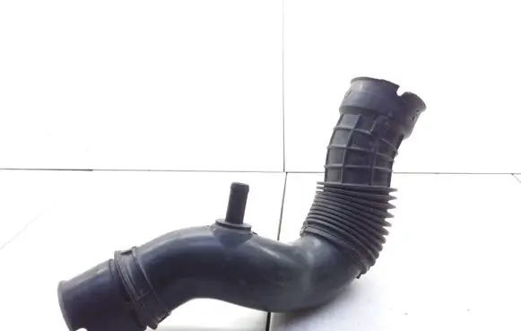 Renault Megane I Air intake hose/pipe 7700273945 7700866642