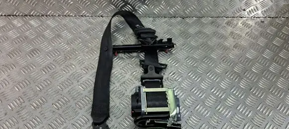 Volvo V60 Front seatbelt P39818841