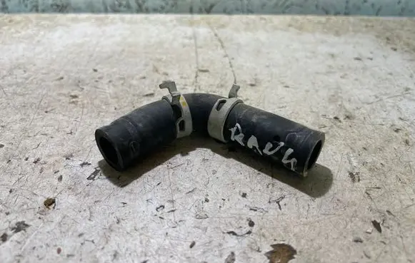 Toyota RAV 4 (XA50) Engine coolant pipe/hose