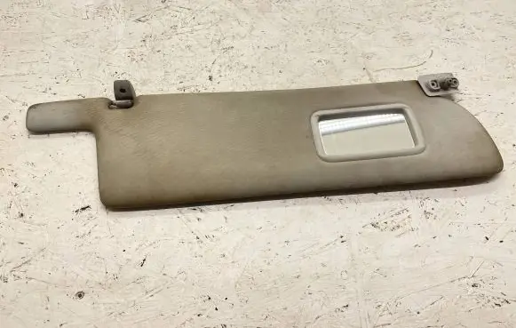 Sun visor