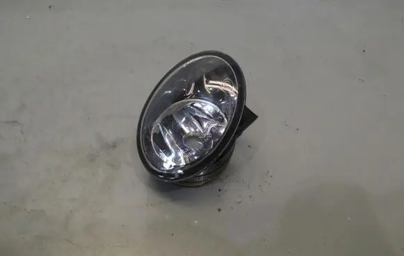 Volkswagen Touran III Front fog light