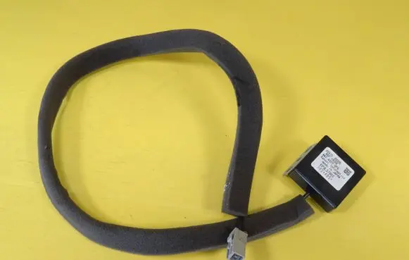 Nissan Qashqai Aerial GPS antenna 25975JD000