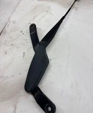Mercedes-Benz SL R230 Front wiper blade arm A2048200344