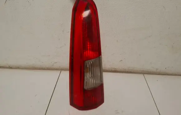 Volvo V70 Rear/tail lights 9154493
