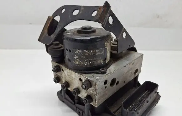 Volkswagen Sharan ABS Pump 7M3907379B YM212L580AA 1020402254