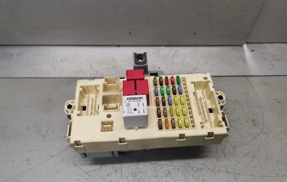 Fiat Bravo Fuse module 51731635