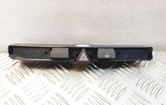 Opel Astra H Hazard light switch 03758075