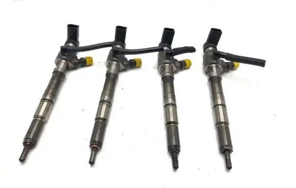 Volkswagen Golf VI Fuel injectors set 03L130277B