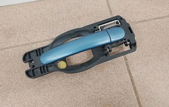 Rear door exterior handle
