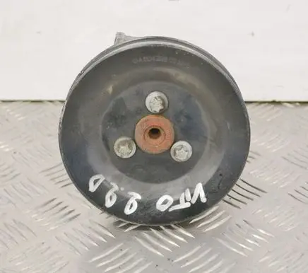 Mercedes-Benz Vito Viano W638 Power steering pump A6042360010