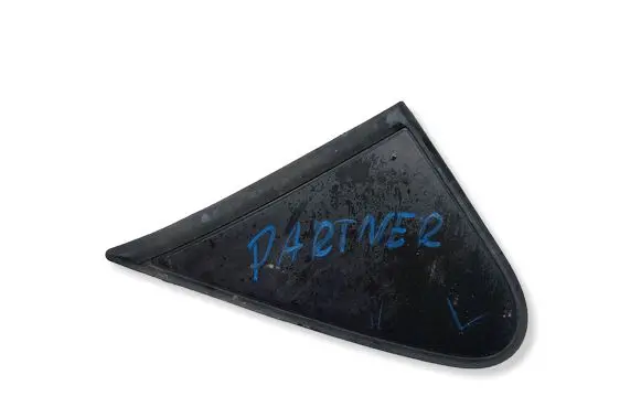 Peugeot Partner Fender end trim 