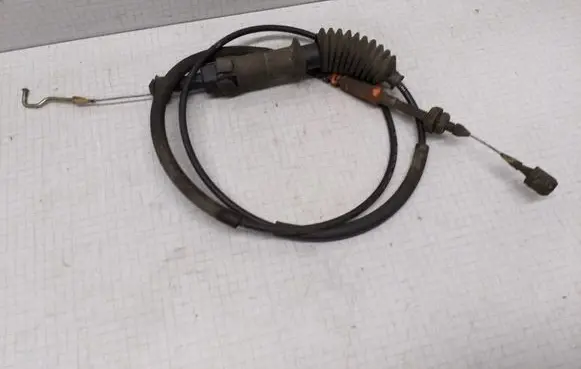 Volkswagen Transporter - Caravelle T4 Throttle cable 701721555