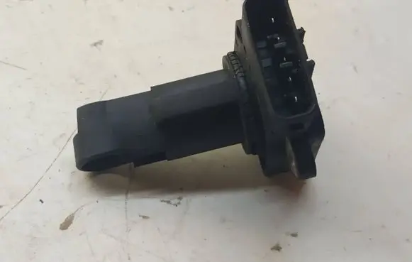Toyota Auris 150 Mass air flow meter 222040N010 070516 MB1974003070
