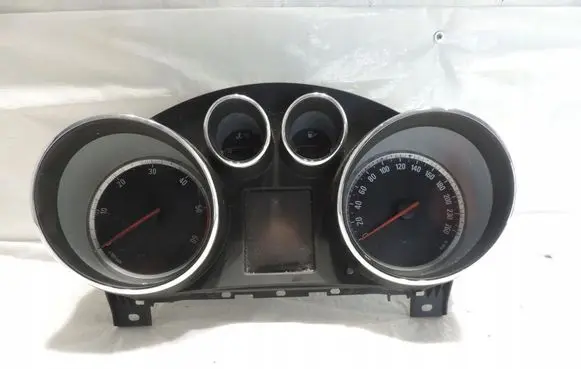 Opel Insignia A Speedometer (instrument cluster) 13333344