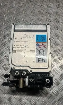 Mercedes-Benz GLC C254 Voltage converter inverter A0009825730