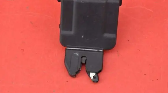 Nissan Maxima Tailgate/trunk/boot lock/catch/latch