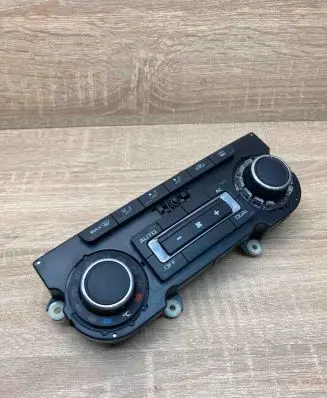 Skoda Octavia Mk2 (1Z) Climate control unit 3T0907044AB 5HB009749