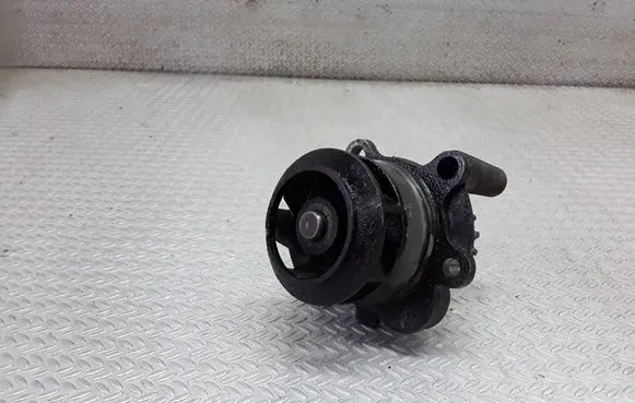 Skoda Octavia Mk1 (1U) Water pump 2A18701
