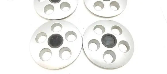 Jaguar XJS Non-original wheel cap CAC4379
