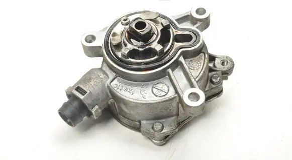 Volvo S60 Vacuum pump 31375107