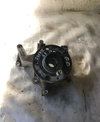 Audi Q3 8U Rear wheel hub 3c0505436g