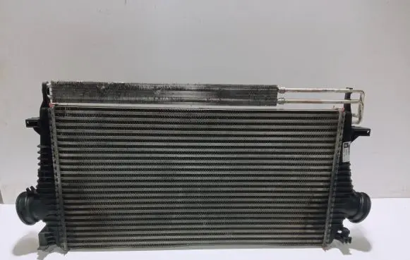 Opel Insignia A Intercooler radiator 13241751 P1831001 GME13286331