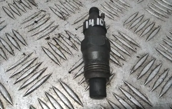 Peugeot 406 Fuel injector KCA17S42