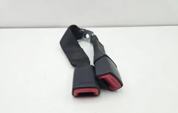 Toyota Prius (XW30) Middle seatbelt buckle (rear) 06336